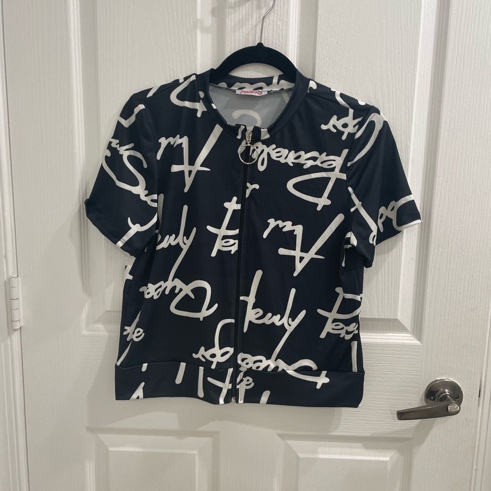 Madrag size 2XL top and shorts 1XL set @@@
